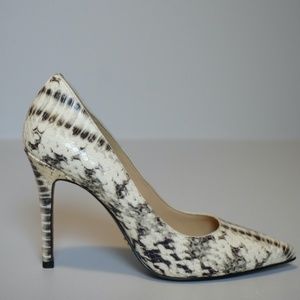 Michael Kors Snake Skin Pumps Size 6M